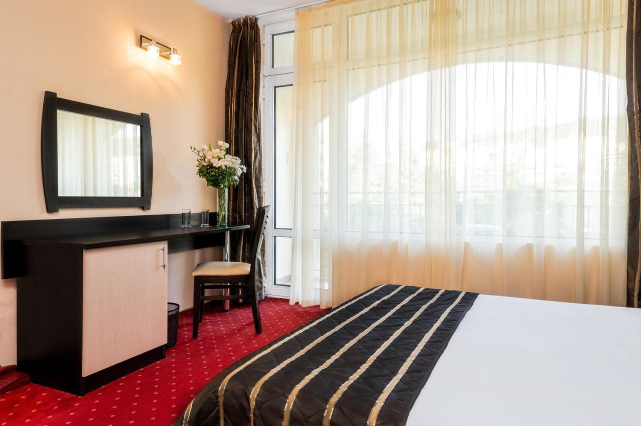 Elpida Hotel Golden Sands Exterior foto