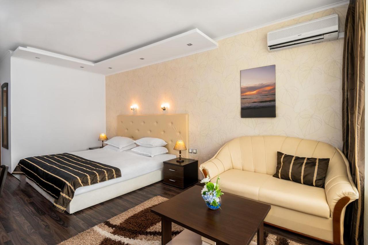 Elpida Hotel Golden Sands Exterior foto