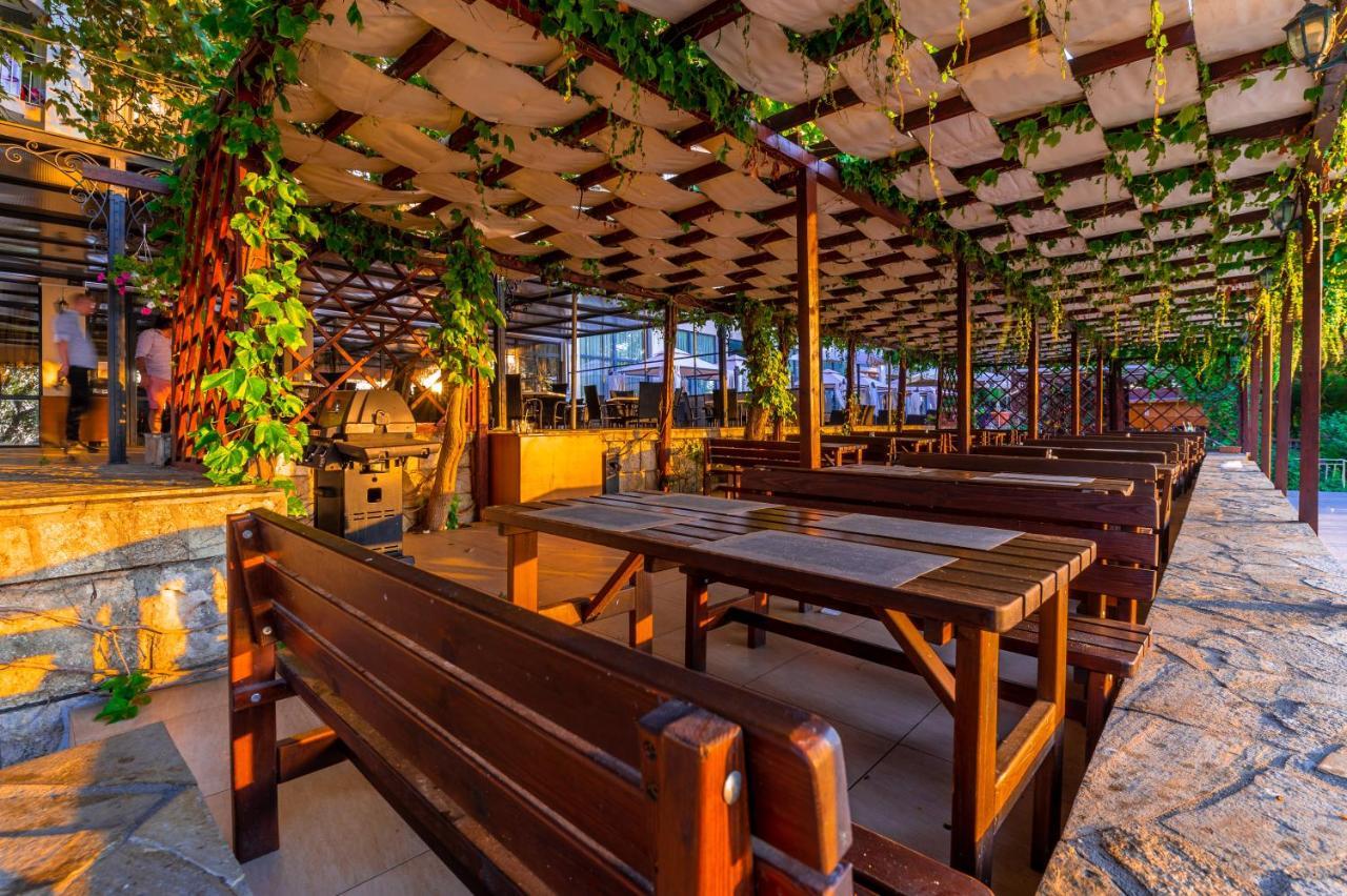 Elpida Hotel Golden Sands Exterior foto