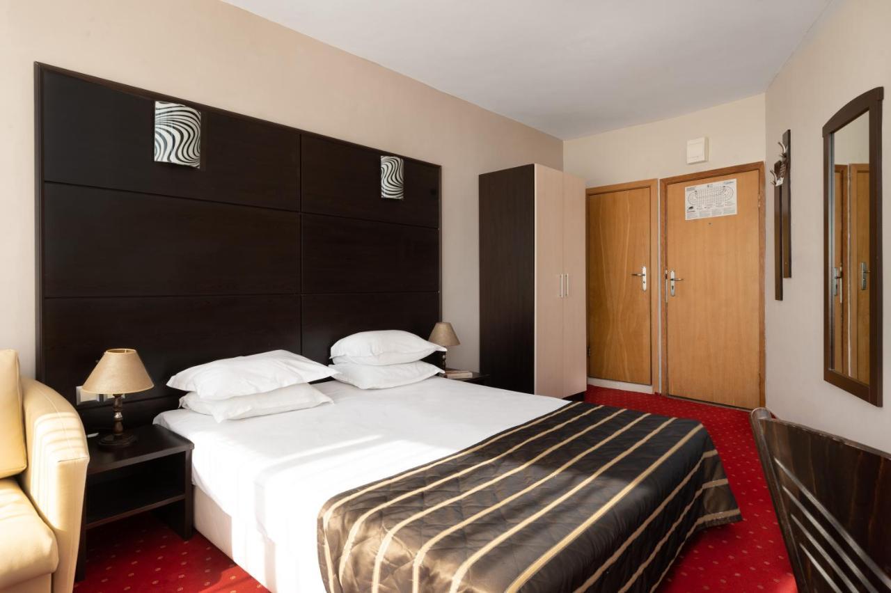 Elpida Hotel Golden Sands Exterior foto